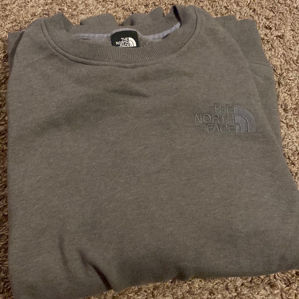 Grey northface sweatshirt
